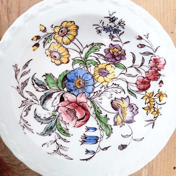 Vintage Vernon Kilns Hand Painted May Flower Small Bowls SET OF 2 Floral 6 Inch - Picture 5 of 9